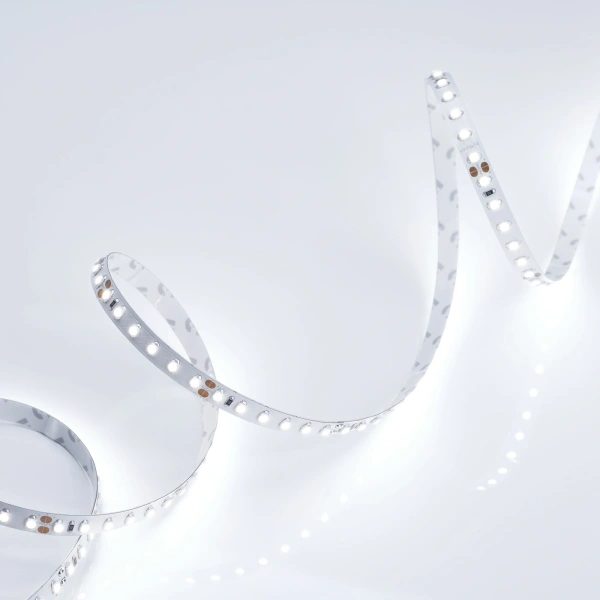 Светодиодная Лента RT 2-5000 24V Cool 8K 2x (3528, 600 LED, LUX) (Arlight, 9.6 Вт/м, IP20)