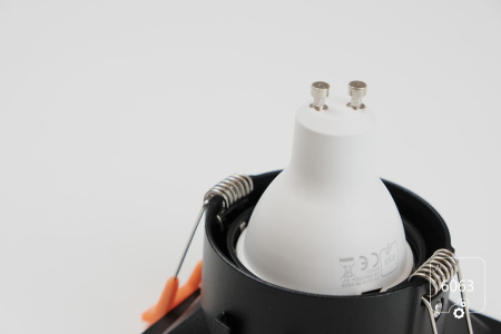 Светильник POINT-S Twist (RAL9003 — GU10)