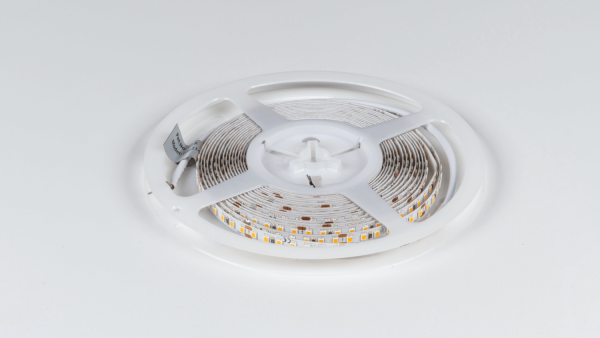 Лента светодиодная LUX 14,4 Вт/м, 24В, IP33, Теплый белый (3700-4250K)