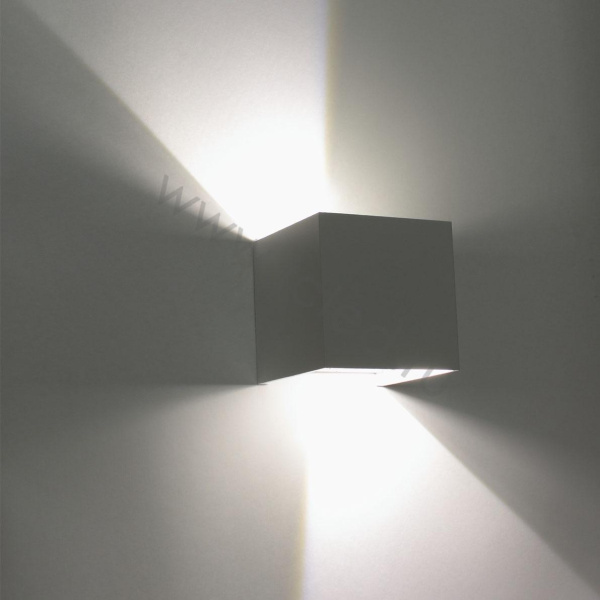 Светильник настенный светодиодный JH-BD-B08 DHL29 (220V, 2х3W, белый корпус, IP65, warm white)