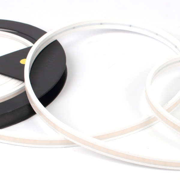 Светодиодная лента LUX class 2835 210led/m, warm white, 24V, 12W/m, IP65, A93